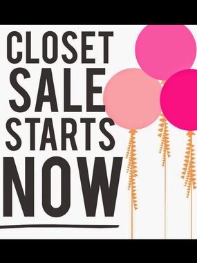 Closet Sale Starts Now Graphic Print - Pink Balloons